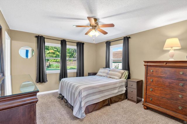 711 N 13th Street, Ozark, MO 65721