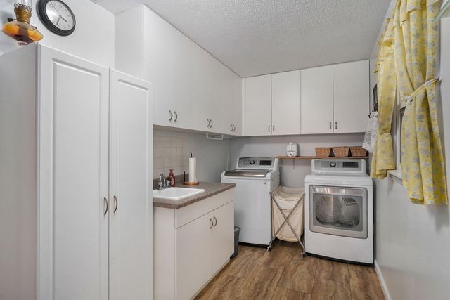 711 N 13th Street, Ozark, MO 65721