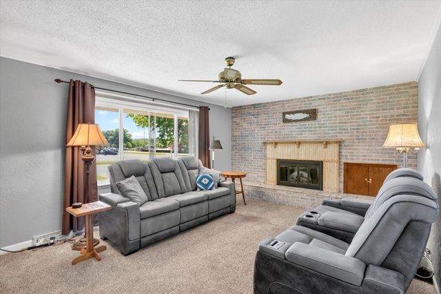 711 N 13th Street, Ozark, MO 65721