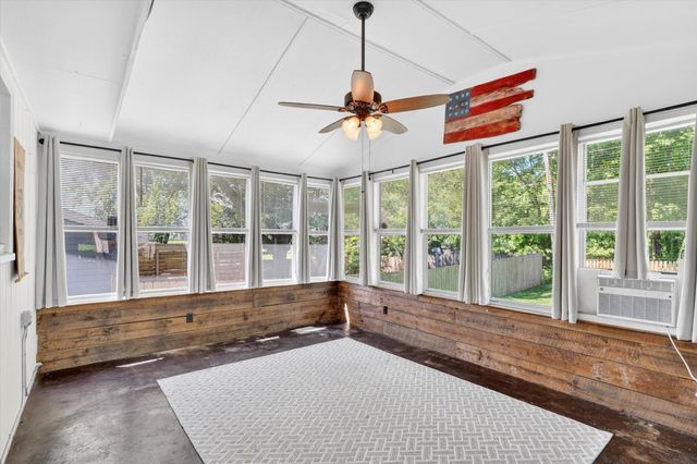711 N 13th Street, Ozark, MO 65721