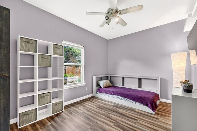 1100 Mira Loma LN, San Marcos, TX 78666