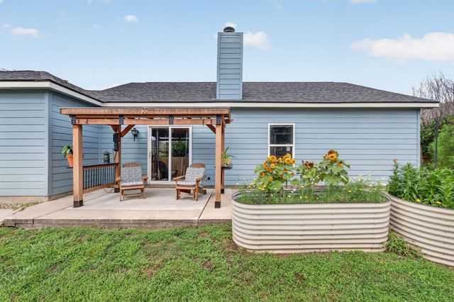 1100 Mira Loma LN, San Marcos, TX 78666