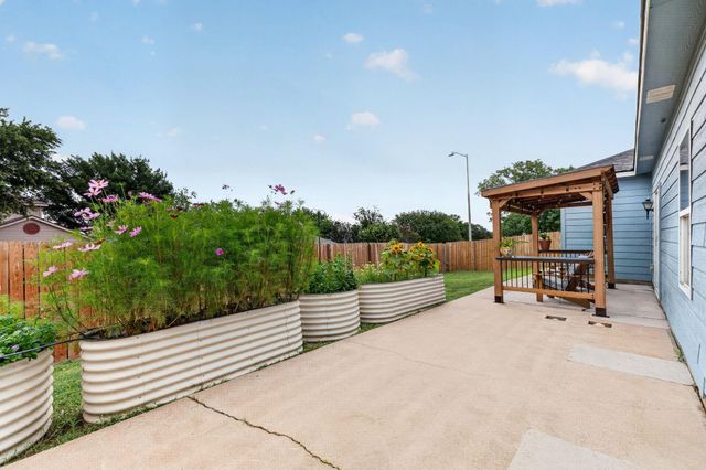 1100 Mira Loma LN, San Marcos, TX 78666