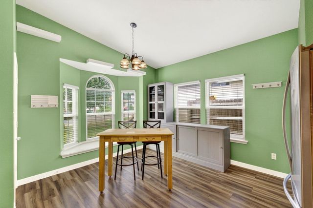 1100 Mira Loma LN, San Marcos, TX 78666