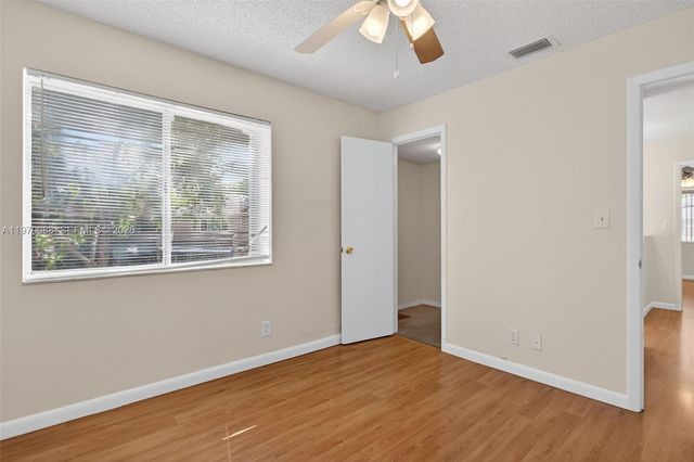 1343 Sussex Dr, North Lauderdale, FL 33068