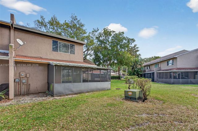 1343 Sussex Dr, North Lauderdale, FL 33068