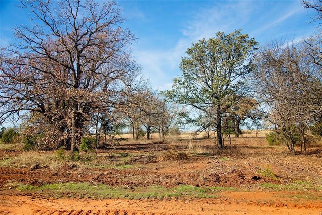 7400 Old Oak Trail, Guthrie, OK 73044