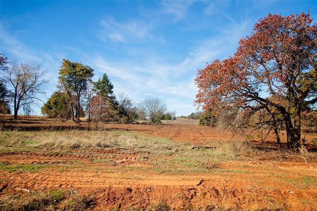 7400 Old Oak Trail, Guthrie, OK 73044