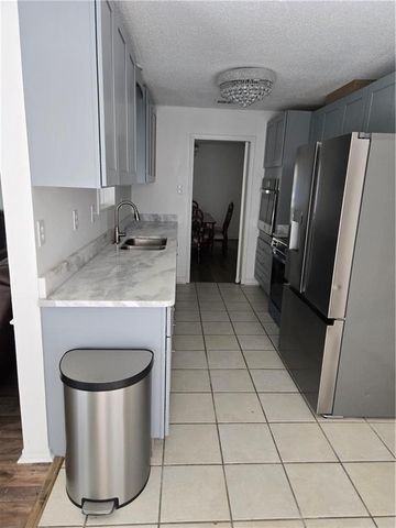 2301 Lantern Lane W, Mobile, AL 36693