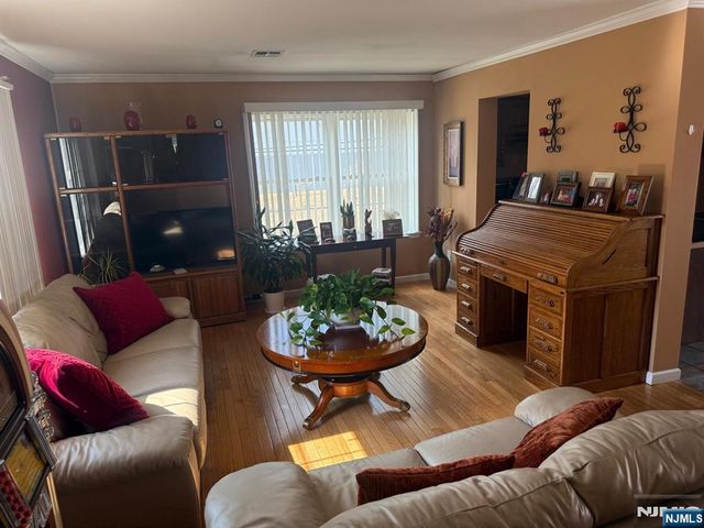 2-02 Fair Lawn Avenue, Fair Lawn, NJ 07410