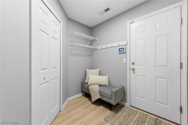 39292 Camelot Way, Avon, OH 44011