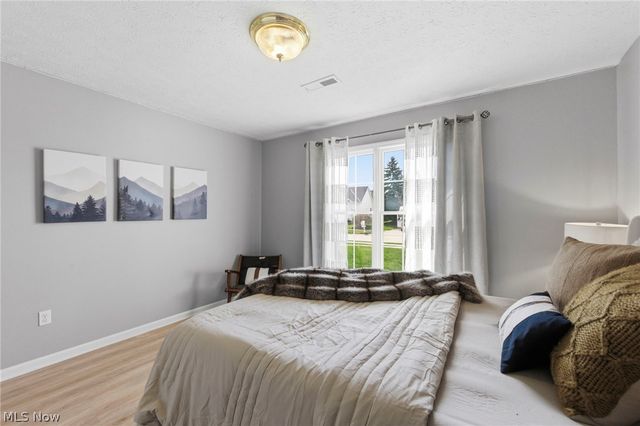 39292 Camelot Way, Avon, OH 44011