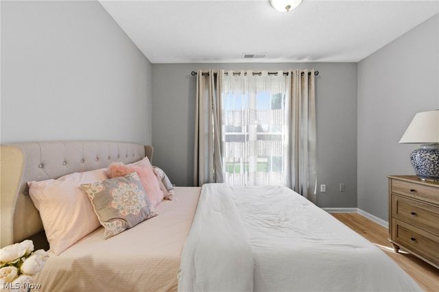 39292 Camelot Way, Avon, OH 44011