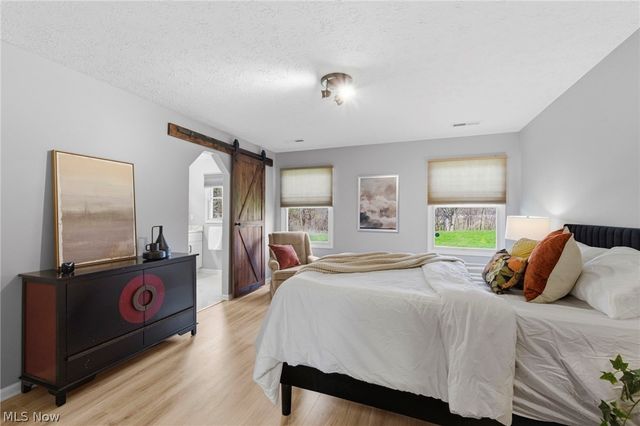 39292 Camelot Way, Avon, OH 44011