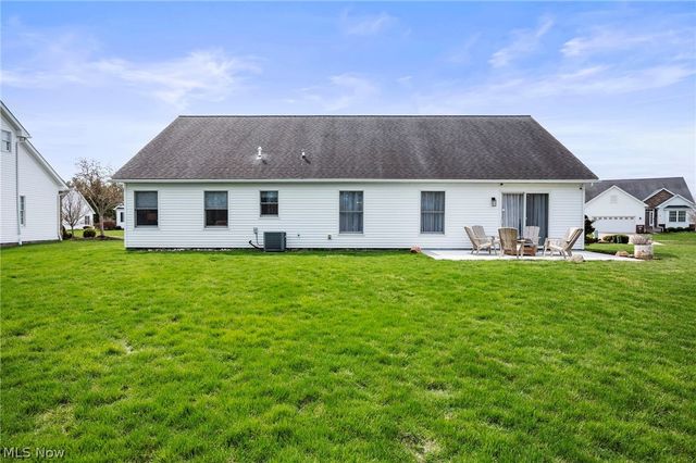 39292 Camelot Way, Avon, OH 44011