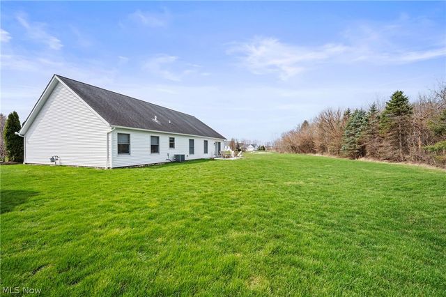 39292 Camelot Way, Avon, OH 44011