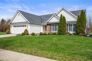 39292 Camelot Way, Avon, OH 44011