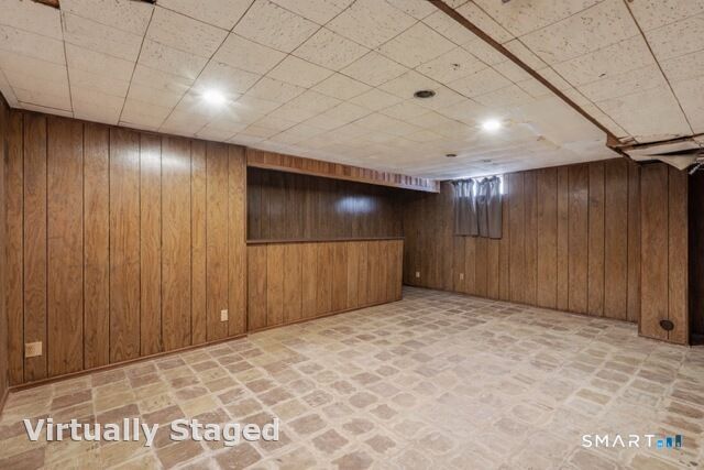 31 Valerie Lane, Danbury, CT 06811