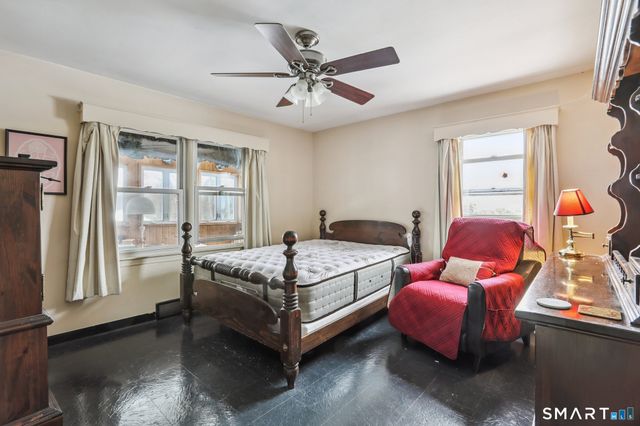 31 Valerie Lane, Danbury, CT 06811