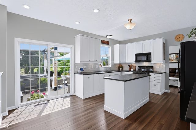 5517 W Stoneview Trail, Mccordsville, IN 46055