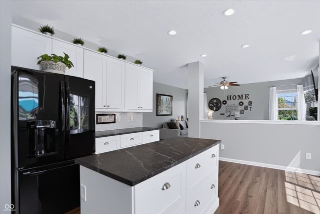 5517 W Stoneview Trail, Mccordsville, IN 46055
