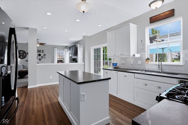 5517 W Stoneview Trail, Mccordsville, IN 46055