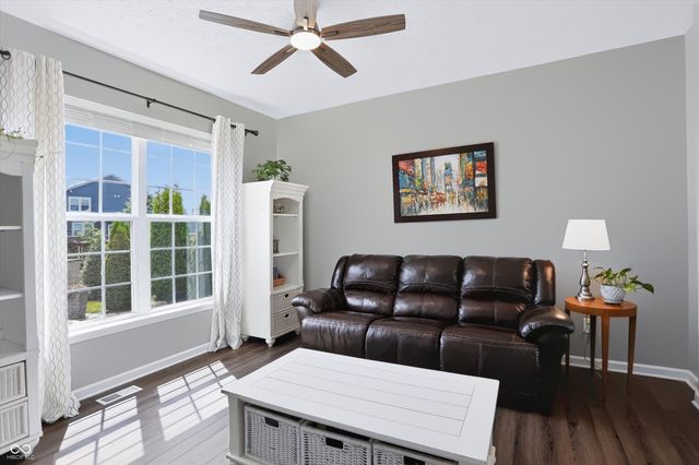 5517 W Stoneview Trail, Mccordsville, IN 46055
