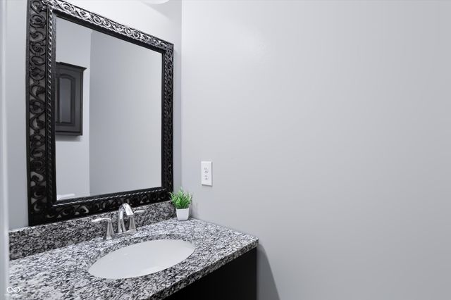 5517 W Stoneview Trail, Mccordsville, IN 46055