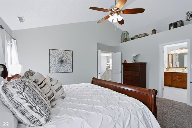 5517 W Stoneview Trail, Mccordsville, IN 46055