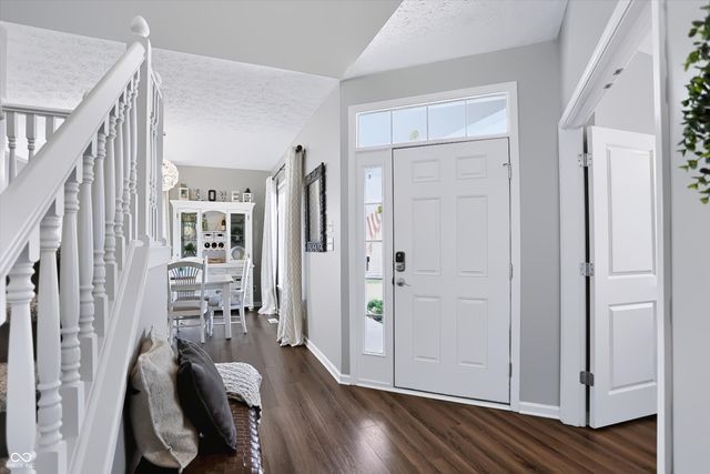 5517 W Stoneview Trail, Mccordsville, IN 46055