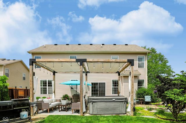 5517 W Stoneview Trail, Mccordsville, IN 46055