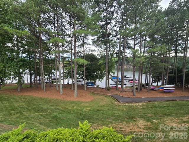 5582 Bridgewater Drive 206, Granite Falls, NC 28630