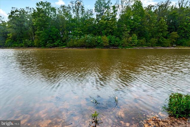 6264 WHEELER DR, King George, VA 22485
