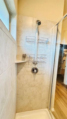 180 Onna ST, Taylor, TX 76574