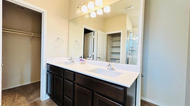 180 Onna ST, Taylor, TX 76574