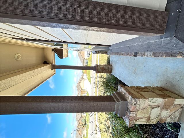 180 Onna ST, Taylor, TX 76574