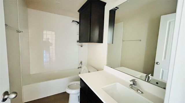 180 Onna ST, Taylor, TX 76574