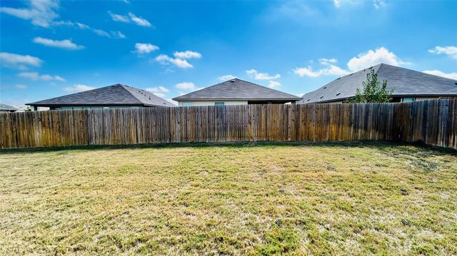 180 Onna ST, Taylor, TX 76574