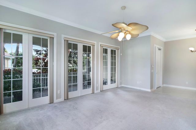 2077 Futana Way, Wellington, FL 33414