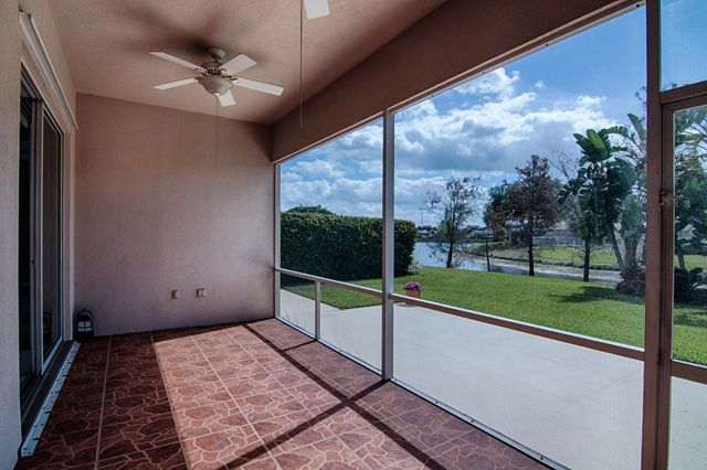2077 Futana Way, Wellington, FL 33414