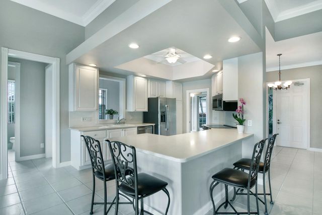 2077 Futana Way, Wellington, FL 33414