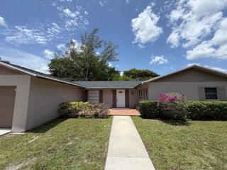 10241 Sleepy Brook Way, Boca Raton, FL 33428
