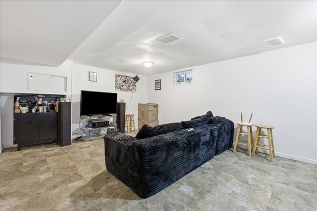 8920 Bennett Avenue, Evanston, IL 60203
