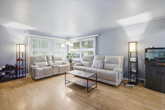 8920 Bennett Avenue, Evanston, IL 60203