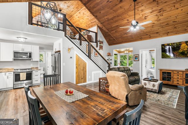 566 Old Cherry Mountain Trail, Hayesville, NC 28904