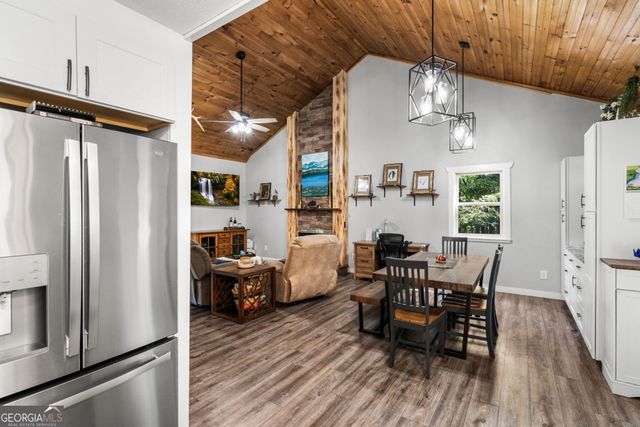 566 Old Cherry Mountain Trail, Hayesville, NC 28904