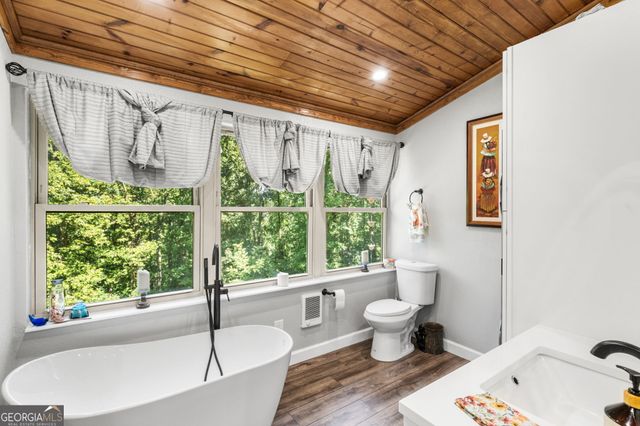 566 Old Cherry Mountain Trail, Hayesville, NC 28904