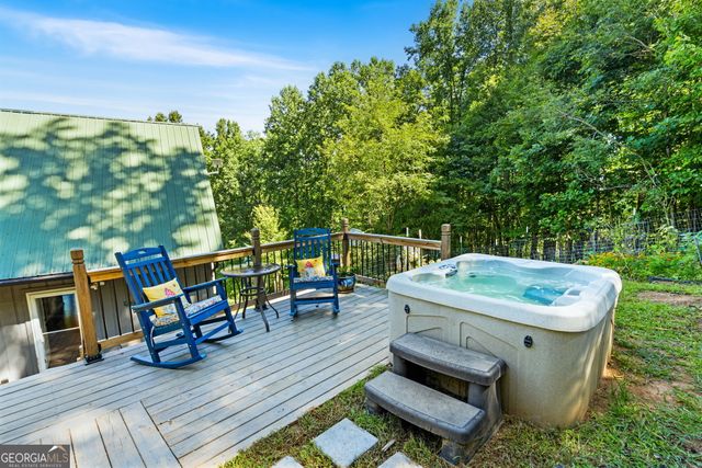566 Old Cherry Mountain Trail, Hayesville, NC 28904