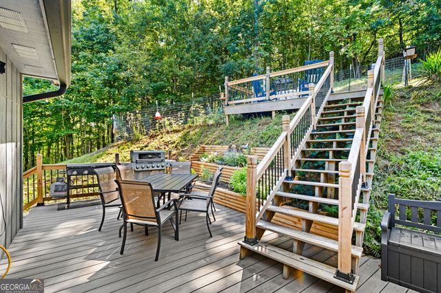 566 Old Cherry Mountain Trail, Hayesville, NC 28904