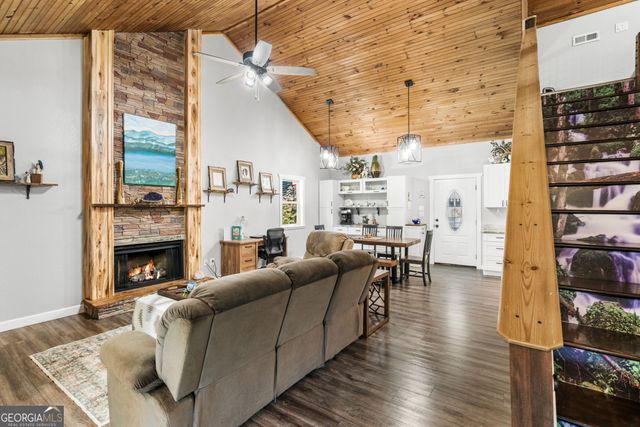 566 Old Cherry Mountain Trail, Hayesville, NC 28904